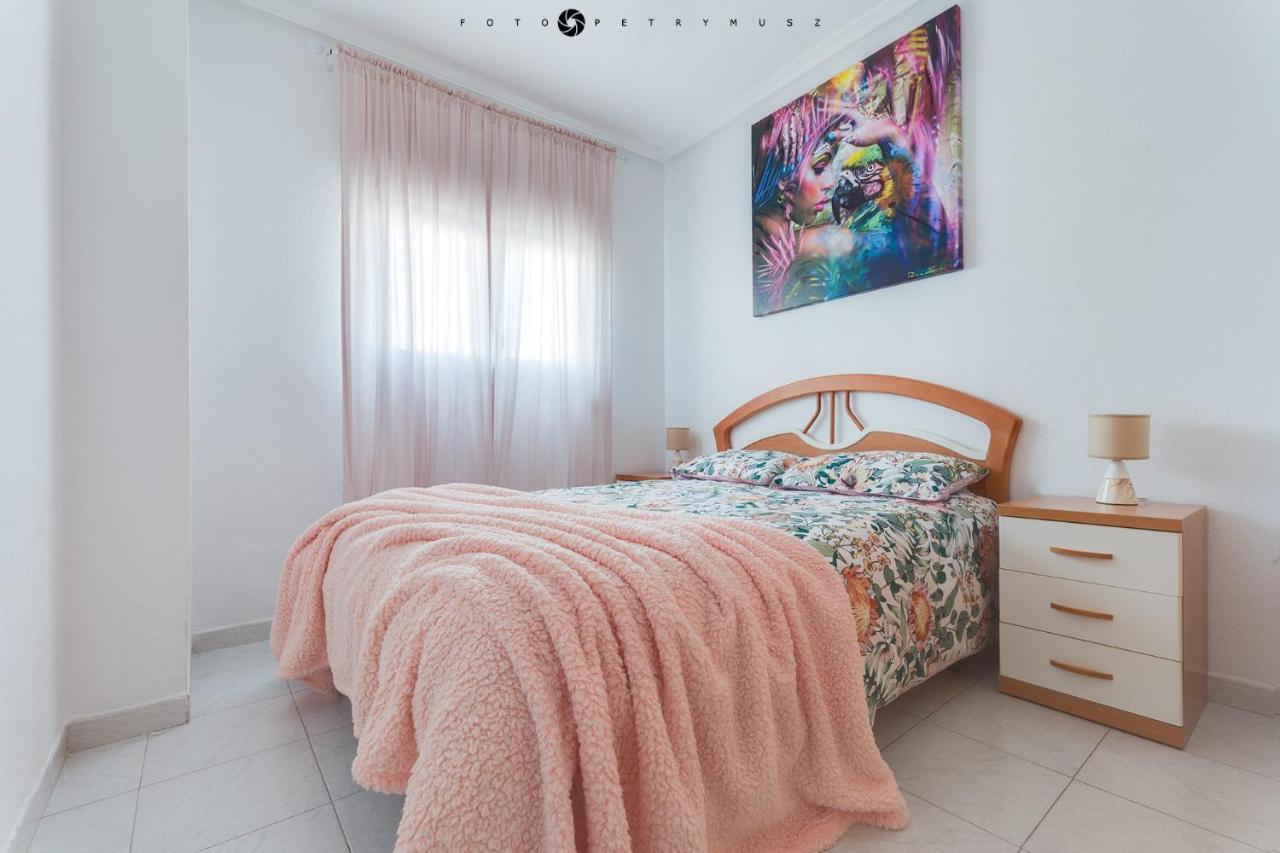 Apartamento Pod Papugami Torrevieja Exterior photo